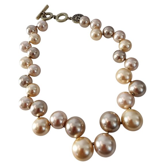 Vintage Anne Klein Faux Pearl Necklace Gold Tone Matte Finish - Picture 3 of 12